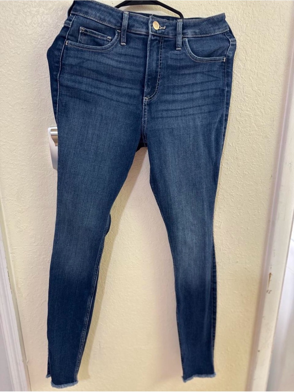 Dark Blue Hollister Women's Skinny Jeans - Classic Stretch Denim